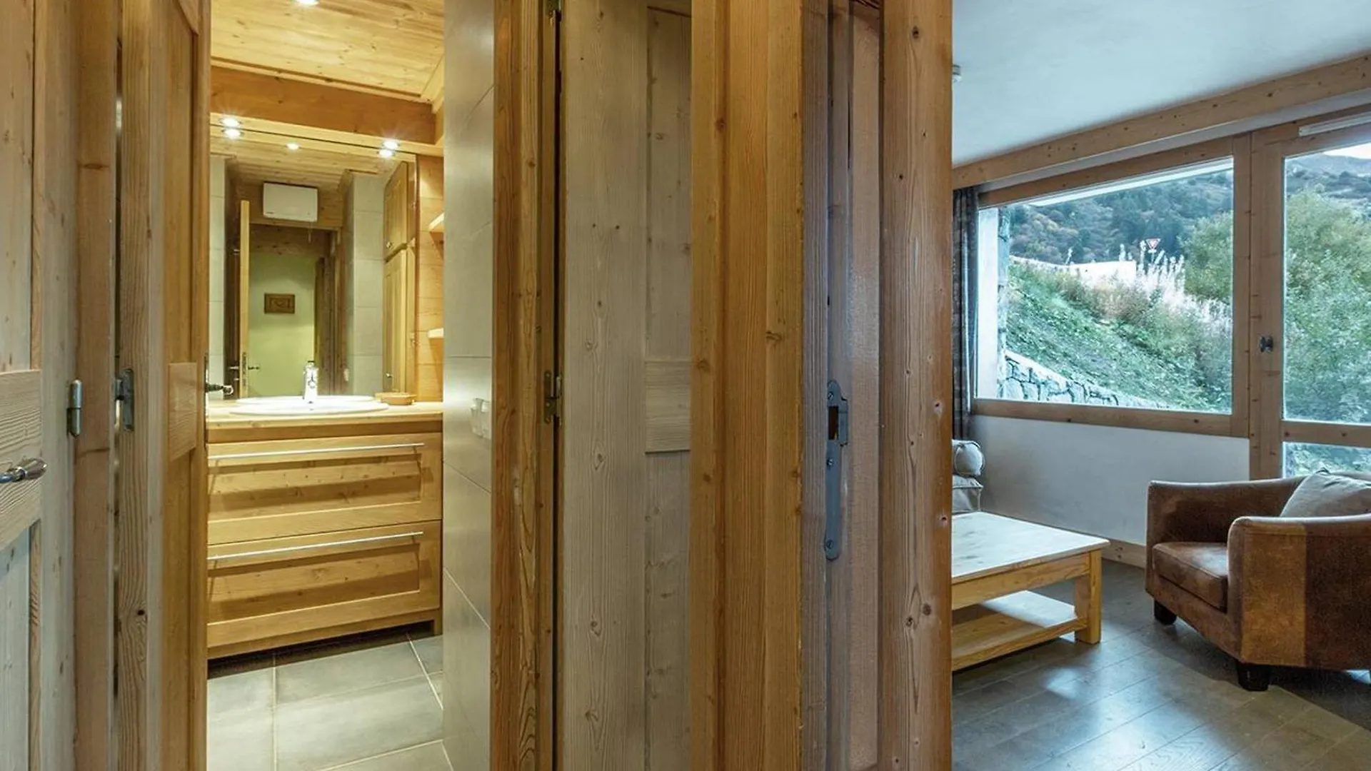 Apartment Studio Confortable, Casier A Ski, Proche Pistes, Meribel - Fr-1-355-164 Les Allues